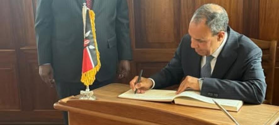 وزير الخارجية يلتقي نظيره الكيني لبحث تعزيز الشراكة الاستراتيجية والتعاون الثنائي