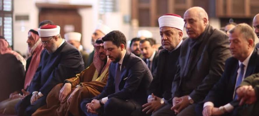 بحضور ولي العهد الأردني.. مفتي الديار المصرية يؤدي أول جمعة رمضان في الأردن على هامش المجالس العلمية الهاشمية
