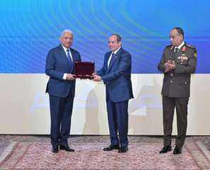 الرئيس السيسى يشهد حفل تكريم الفريق أول عبد المجيد صقر وزير الدفاع السابق