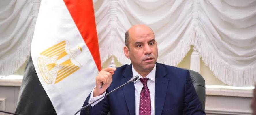 ترجمة سريعة لتوجيهات الوزير رداد في ”وحدة خدمات المصريين بالخارج”