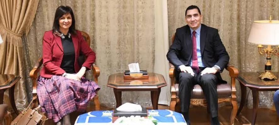 وزير الشباب والرياضة يلتقي السفيرة نبيلة مكرم لاستعراض نتائج المرحلة الأولى من مراكز السلامة النفسية والاستعداد للمرحلة الثانية