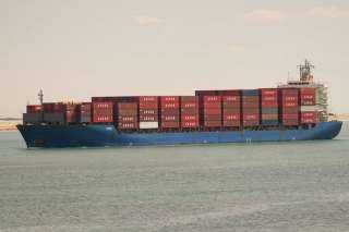 الفريق أسامة ربيع:”حركة الملاحة بالقناة منتظمة من الاتجاهين” الفريق أسامة ربيع:”حركة الملاحة بالقناة منتظمة من الاتجاهين”