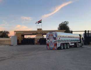 الهلال الأحمر: قافلة زاد العزة الـ 149 تتضمن 1,850 طنًا من المساعدات الإنسانية الشاملة