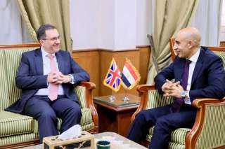 وزير التربية والتعليم يبحث مع السفير البريطاني سبل تعزيز آليات التعاون في تطوير قطاع التعليم والتعليم الفني