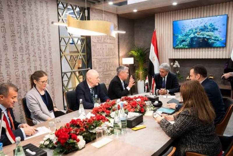 وزير السياحة والآثار يلتقي بقيادات الاتحاد الفيدرالي لصناعة السياحة الألمانية (BTM)