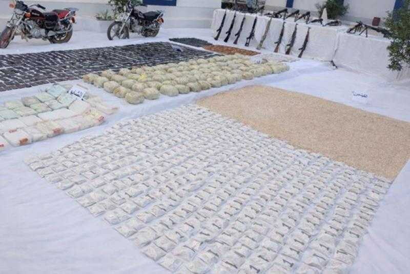 مصرع 4 عناصر جنائية شديدة الخطورة وإصابة ضابط شرطة في مداهمة بؤرة إجرامية بها مخدرات بـ 1.5 مليار جنيه