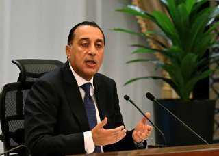 رئيس الوزراء يبدأ جولة تفقدية بمحافظة السويس