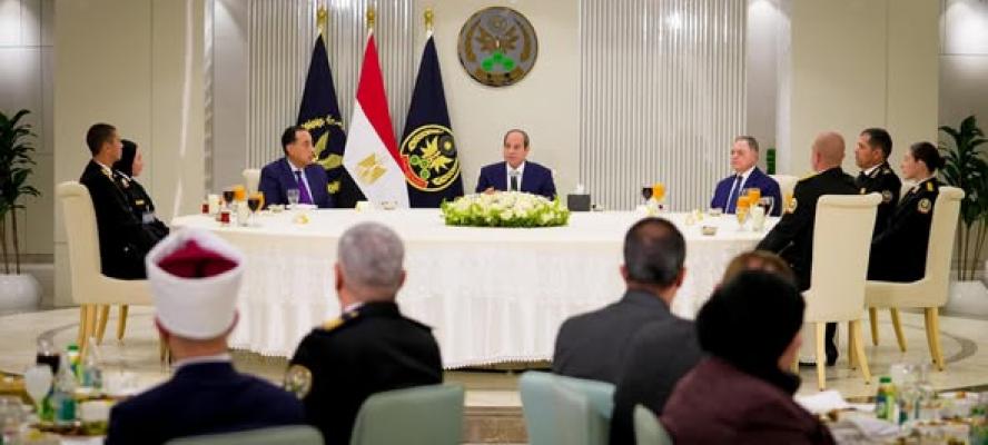 الرئيس السيسي يشارك في حفل إفطار نظمته أكاديمية الشرطة.. ويشيد بتطوير المنظومة الأمنية