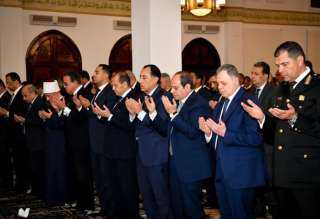 الرئيس السيسى يختتم زيارته لأكاديمية الشرطة بأداء صلاة العشاء والتراويح مع المسئولين والطلبة