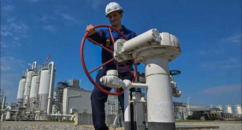 تصاعد التوتر بين الولايات المتحدة وإيران وإسرائيل يدفع أسعار الغاز الأوروبية للارتفاع 30%