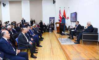 وزير الخارجية يعقد لقاءً تفاعليًا مع طلاب الجامعة البريطانية في مصر ويشهد توقيع مذكرة تفاهم بين الوزارة والجامعة