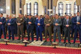 المتحدث الرئاسي ينشر صور أداء الرئيس السيسي صلاة الجمعة بمناسبة ذكرى يوم الشهيد