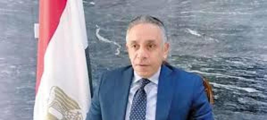 السفير المصرى فى لبنان يتابع مع أبناء الجالية الصعوبات فى ظل الأوضاع الراهنة