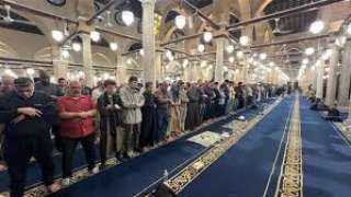 توافد آلاف المصلين في الجامع الأزهر لإحياء ليلة القدر وسط أجواء روحانية