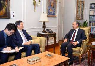 وزير الخارجية يستقبل المبعوث الصيني للشرق الأوسط