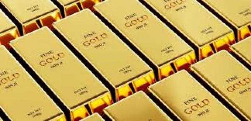 الذهب يتراجع دون 5 آلاف دولار مع ترقب الأسواق لقرار بنك الفيدرالي الأمريكي