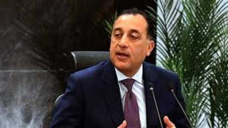 مدبولى: ندرس تطبيق العمل عن بعد يوما أو يومين فى الأسبوع للعاملين بالحكومة