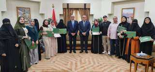 تكريم الام والمعلمة المصرية بمناسبة اليوم العالمي للمرأة وعيد الأم بالمكتب الثقافي التعليمي المصري بمقر القنصلية العامة المصرية بجدة