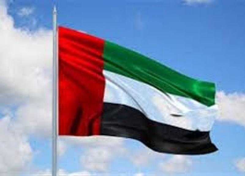 الإمارات تعلن التصدى لتهديد صاروخى وتدعو السكان للبقاء فى أماكن آمنة