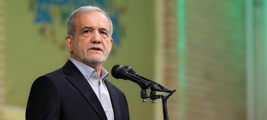 الرئيس الإيراني: مضيق هرمز مفتوح للجميع إلا من ينتهك الأراضي الإيرانية