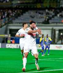 الزمالك يتأهل إلي نصف نهائي كأس الكونفيدرالية بعد فوزه علي أوتوهو الكونغولي بنتيجة 3-2 بمجموع المباراتين