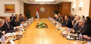 وزيرا الخارجية والاتصالات يشاركان فى تدشين طابع بريد المئوية الثانية لوزارة الخارجية