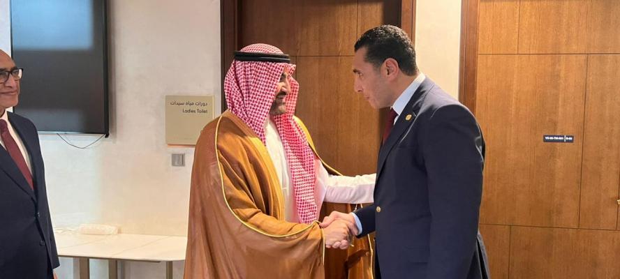 وزير الشباب والرياضة يصل إلى جدة مرافقا لبعثة منتخب مصر