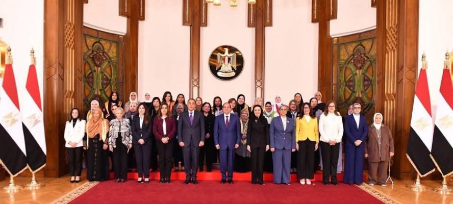 وزيرة الثقافة: احتفاء الرئيس عبد الفتاح السيسي بالمرأة المصرية يؤكد تقدير الدولة لدورها في بناء الوطن