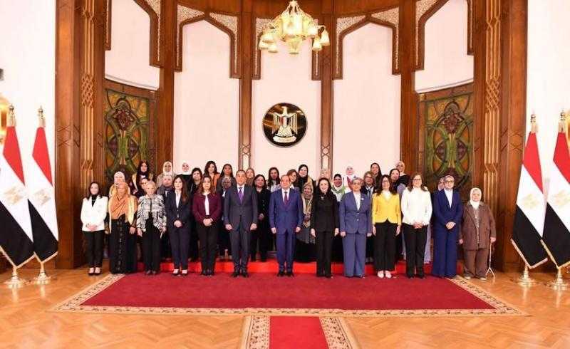 وزيرة الثقافة: احتفاء الرئيس عبد الفتاح السيسي بالمرأة المصرية يؤكد تقدير الدولة لدورها في بناء الوطن