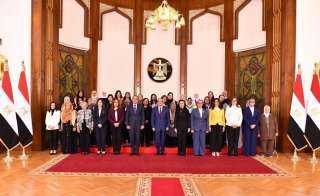 وزيرة الثقافة: احتفاء الرئيس عبد الفتاح السيسي بالمرأة المصرية يؤكد تقدير الدولة لدورها في بناء الوطن