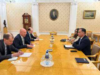 السفير المصري في موسكو يلتقي نائب وزير الخارجية الروسي للشؤون متعددة الأطراف