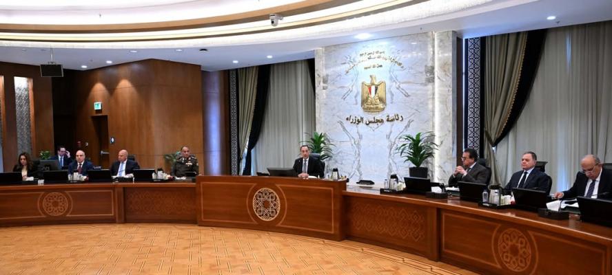 رئيس الوزراء يستعرض المنظومة المقترحة لتطوير وتأهيل الكوادر بالجهاز الإداري للدولة