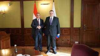 وزير الخارجية يلتقي نائب رئيس الوزراء الروسي في موسكو