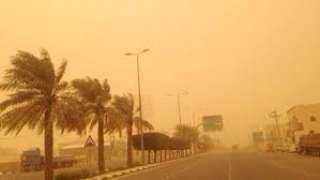 ”العاصفة الدموية” تضرب ليبيا.. والأرصاد تكشف موقف تأثر مصر