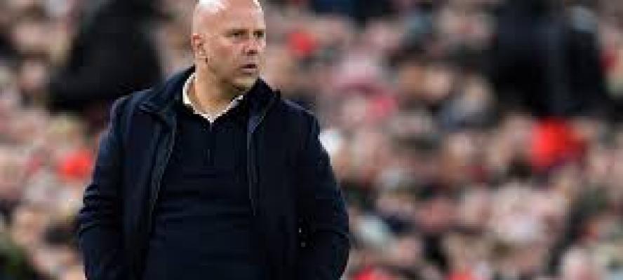 سلوت محبط من خسارة ليفربول برباعية ويطالب بالتعويض في دوري الأبطال