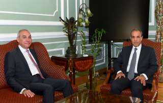 وزير الخارجية يلتقي رئيس مجلس إدارة الهيئة العامة للاستعلامات