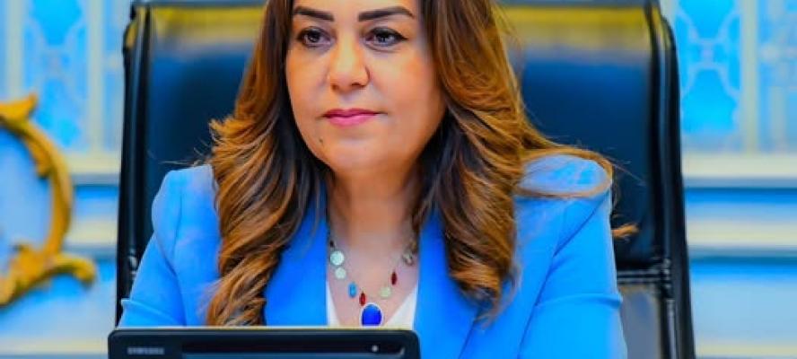 وزيرة التنمية المحلية والبيئة تتابع جهود المحافظات غى احتفالات شم النسيم