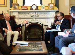 وزير الخارجية يلتقي زعيم الأغلبية الجمهورية بمجلس النواب الأمريكي
