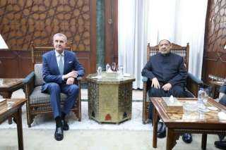 شيخ الأزهر: العالم أحوج ما يكون إلى ما يجمع الشعوب ويقرب بينها