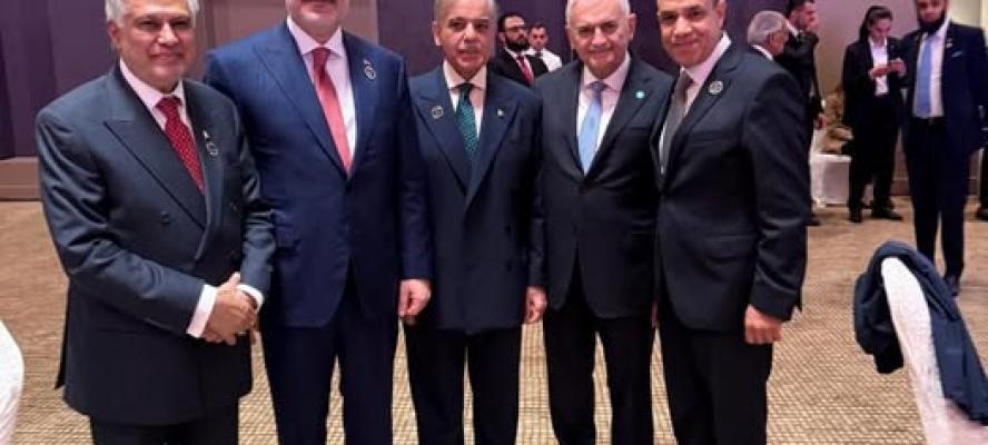 وزير الخارجية يلتقي مع رئيس وزراء باكستان ووزيري خارجية باكستان وتركيا في لقاء جانبي على هامش منتدى أنطاليا الدبلوماسي