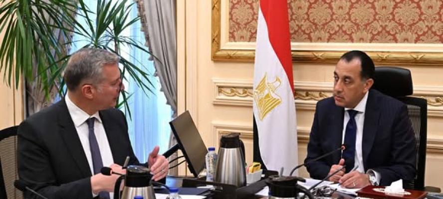 رئيس الوزراء يلتقي وزير البترول والثروة المعدنية لمتابعة عددٍ من ملفات العمل