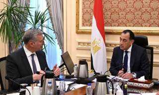 رئيس الوزراء يلتقي وزير البترول والثروة المعدنية لمتابعة عددٍ من ملفات العمل