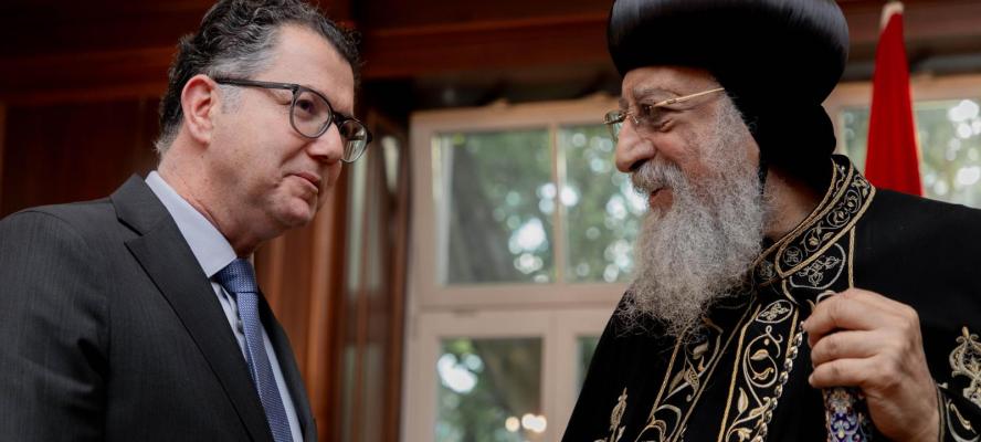 سفير مصر بالنمسا يقيم حفل عشاء على شرف البابا تواضروس