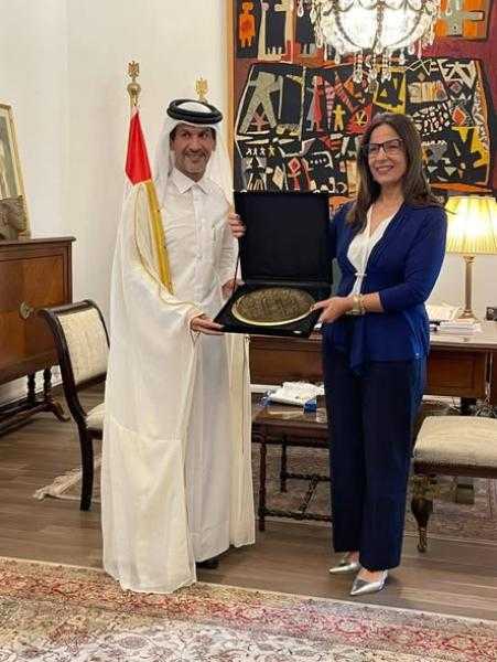 وزيرة الثقافة تستقبل سفير قطر بالقاهرة وتبحث سبل تعزيز التعاون الثقافي بين البلدين
