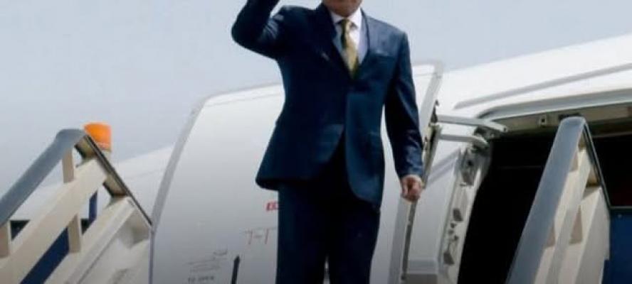 الرئيس_السيسي يصل مطار عنتيبي الدولي  في مستهل زيارة رسمية إلى أوغندا