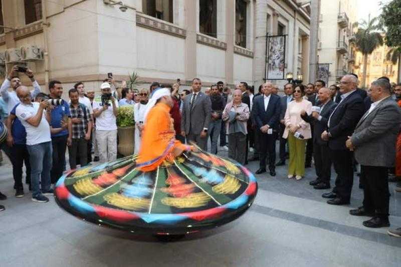 وزيرة الثقافة ومحافظ القاهرة يشهدان انطلاق الفعاليات الجماهيرية لمبادرة “شارع الفن” بشارع الشريفين بالقاهرة الخديوية