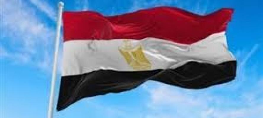 مصر تدين استهداف مطار الكويت وتؤكد تضامنها الكامل مع دولة الكويت الشقيقة