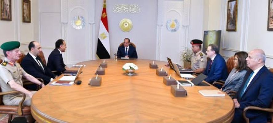 الرئيس السيسي يشدد على ضرورة مواصلة العمل لتطوير الجهاز الإداري للدولة
