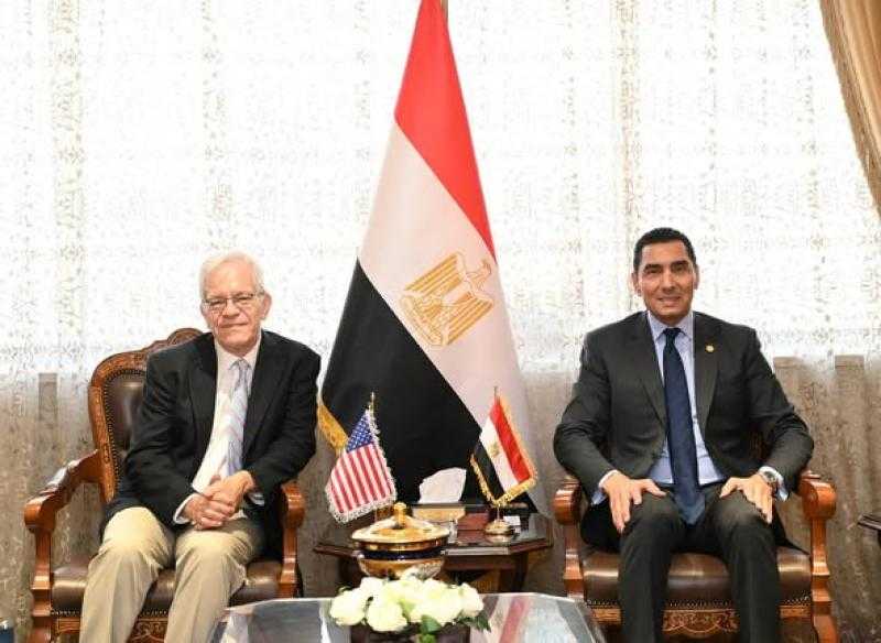 وزير الشباب والرياضة يستقبل القائم بأعمال سفير الولايات المتحدة الأمريكية بالقاهرة لبحث تعزيز التعاون المشترك في مجالي الشباب والرياضة