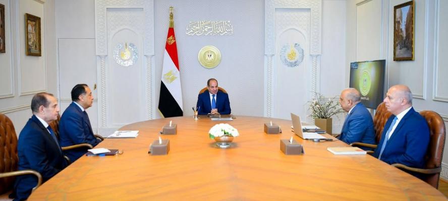 الرئيس السيسي يستعرض الموقف التنفيذي للمرحلة الثانية من مشروعات تدعيم الشبكة القومية للكهرباء